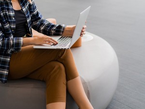 Găsește Covorul Ideal pentru Afacerea Ta: Soluții Personalizate și Funcționale Găsește Covorul Ideal pentru Afacerea Ta: Soluții Personalizate și Funcționale