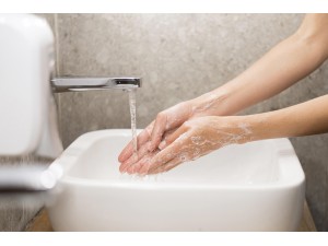 Soluții eficiente pentru Igiena Mâinilor: Săpun Lichid, Săpun Spumă și Dezinfectanți