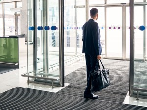 Alege covorașele igienizante, pentru un plus de curățenie și siguranța spațiilor tale de business! Alege covorașele igienizante, pentru un plus de curățenie și siguranța spațiilor tale de business!