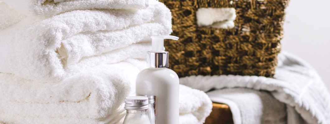 Descoperă cosmeticele hoteliere și accesoriile premium, pentru un plus de confort!