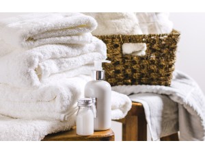 Descoperă cosmeticele hoteliere și accesoriile premium, pentru un plus de confort!