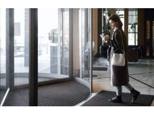 Alege covorașele profesionale moderne pentru dotarea clădirilor de birouri sau HoReCa!