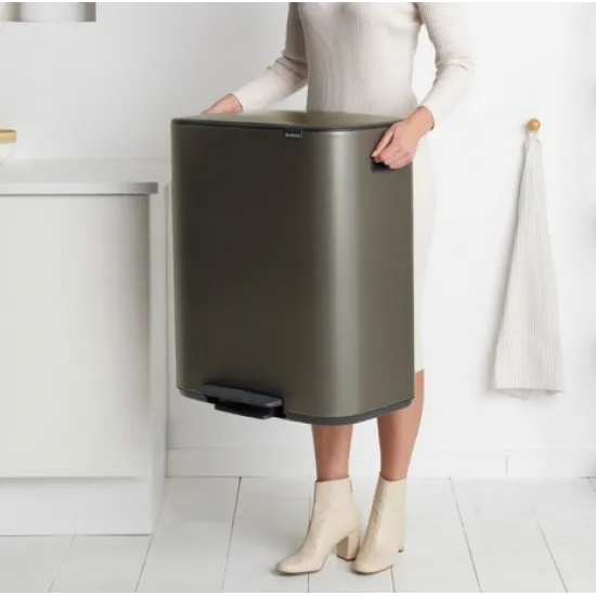 Cos gunoi Bo cu pedala, 60L - Platina Cos gunoi Bo cu pedala, 60L - Platina