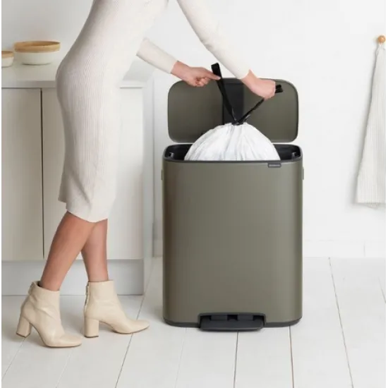 Cos gunoi Bo cu pedala, 60L - Platina Cos gunoi Bo cu pedala, 60L - Platina